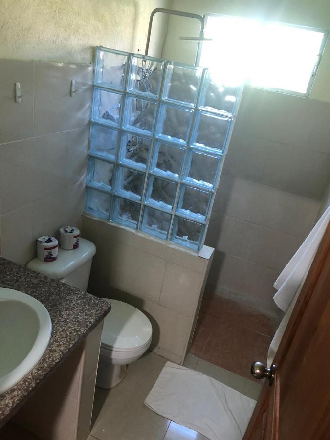 Hotel Cambri ナグア エクステリア 写真