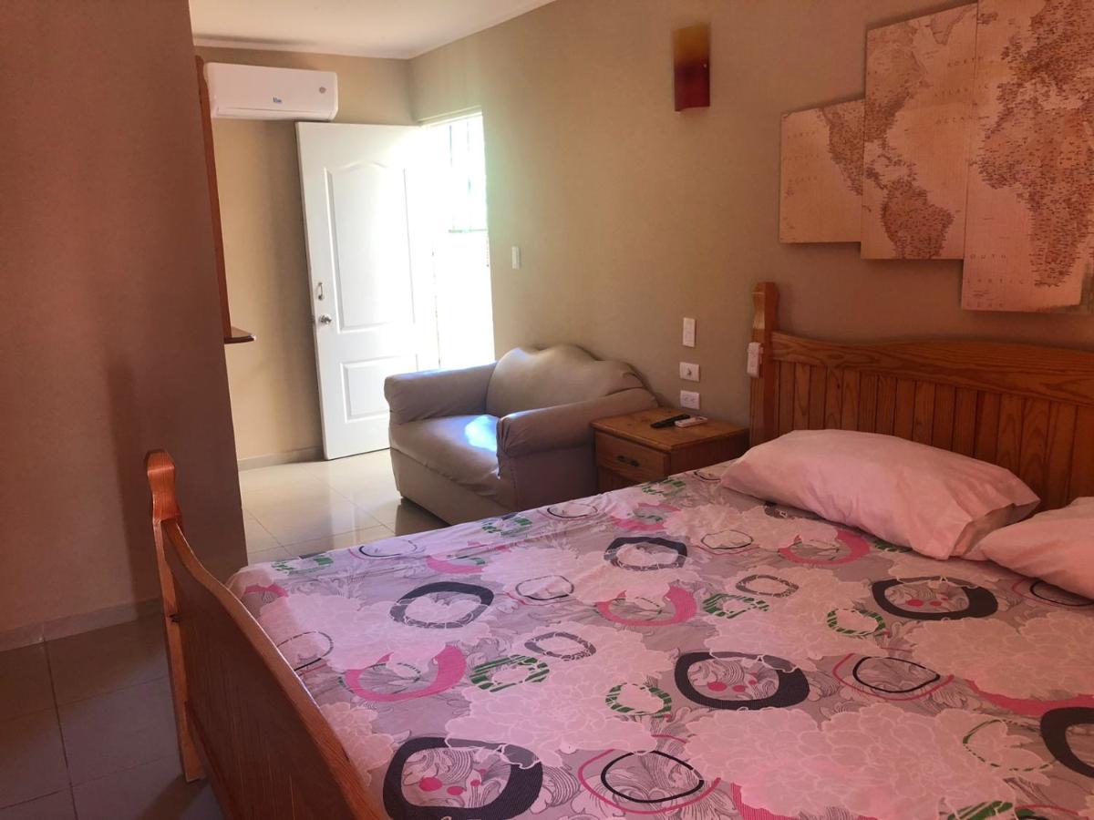 Hotel Cambri ナグア エクステリア 写真